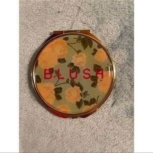 Compact Mirror